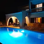 Palmeiras - Serene Private فيلة البوفيرا