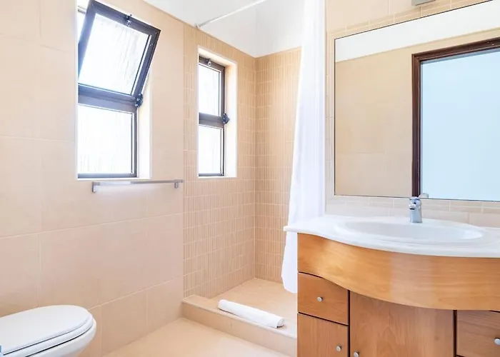 Villa Palmeiras - Serene Private Albufeira