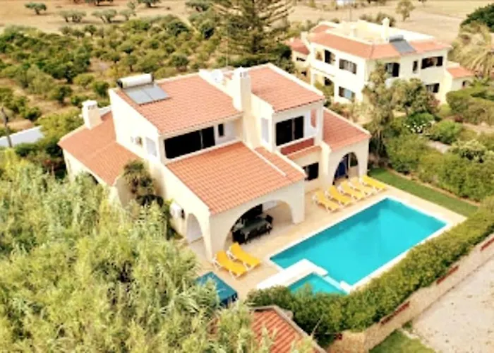 Villa Palmeiras - Serene Private